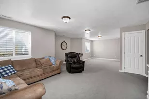 406 Meadow Ln, Providence, UT 84332 - Photo 27