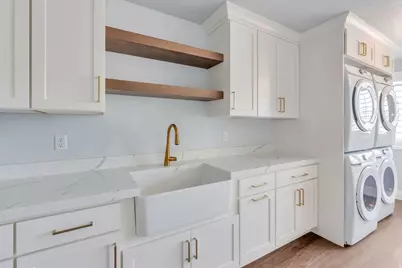 76 N Sunset Dr, Vineyard, UT 84059 - Photo 47