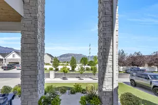 76 N Sunset Dr, Vineyard, UT 84059 - Photo 9