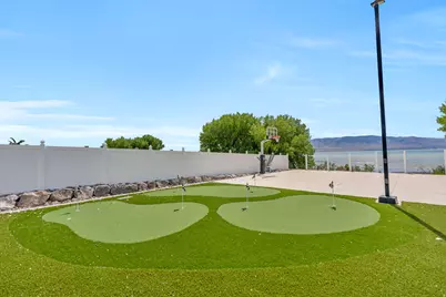 76 N Sunset Dr, Vineyard, UT 84059 - Photo 49