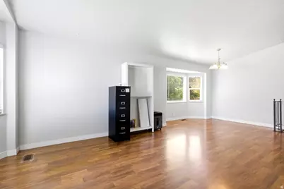 2678 S Twain Dr W, Magna, UT 84044 - Photo 9