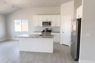 4452 W 75 S, Cedar City, UT 84720 - Photo 5