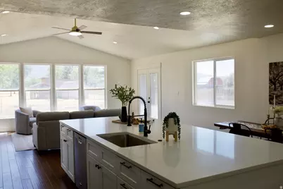 135 W 8800 S, Spanish Fork, UT 84660 - Photo 9