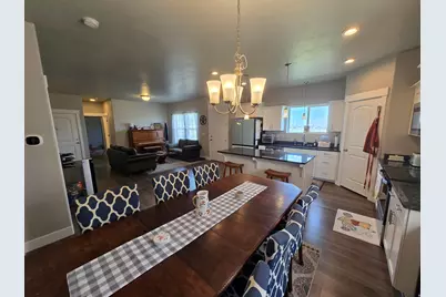 8631 N Cypress Aly, Eagle Mountain, UT 84005 - Photo 13