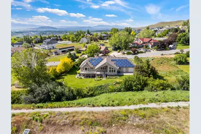 940 E Canyon Rd, Hyde Park, UT 84318 - Photo 3