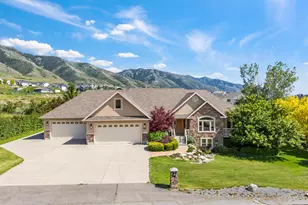 940 E Canyon Rd, Hyde Park, UT 84318 - Photo 1