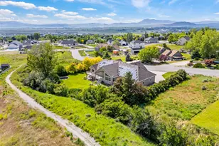 940 E Canyon Rd, Hyde Park, UT 84318 - Photo 43