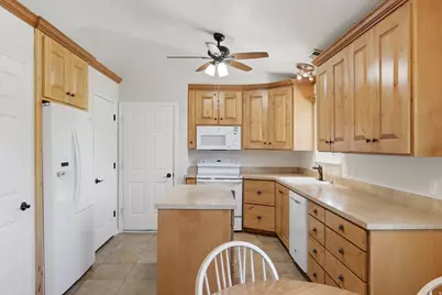 341 N 650 W, Lindon, UT 84042 - Photo 7