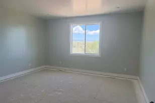2187 E 1800 S, Naples, UT 84078 - Photo 3