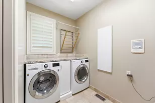 702 E 200 N, Kaysville, UT 84037 - Photo 21