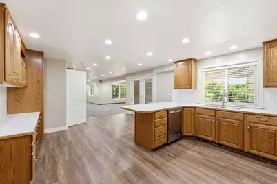 702 E 200 N, Kaysville, UT 84037 - Photo 59