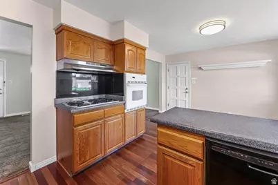 1308 S 400 W, Bountiful, UT 84010 - Photo 31