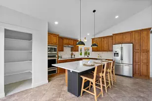 432 E Calnette Dr, Sandy, UT 84070 - Photo 5