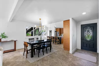 432 E Calnette Dr, Sandy, UT 84070 - Photo 9