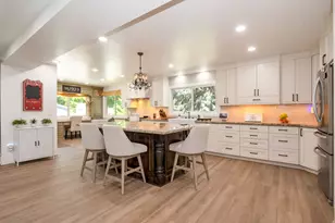 5076 S 2100 E, Holladay, UT 84117 - Photo 13