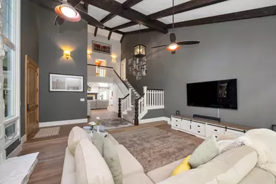 5076 S 2100 E, Holladay, UT 84117 - Photo 7