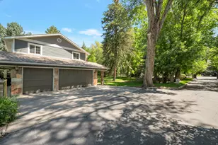 5076 S 2100 E, Holladay, UT 84117 - Photo 39