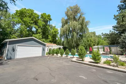 5076 S 2100 E, Holladay, UT 84117 - Photo 39