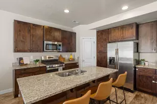 288 S 600 W, Centerville, UT 84014 - Photo 11