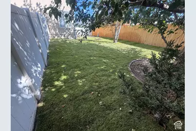 710 E Sandy Point Dr, Sandy, UT 84094 - Photo 27