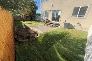 710 E Sandy Point Dr, Sandy, UT 84094 - Photo 29