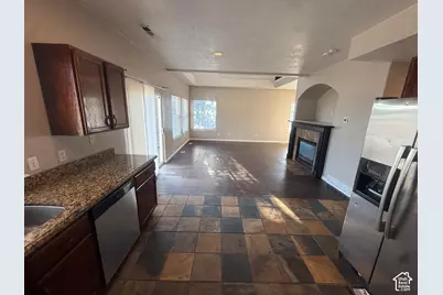 710 E Sandy Point Dr, Sandy, UT 84094 - Photo 3