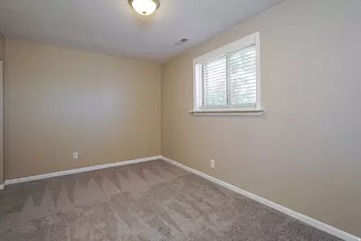 348 W 2400 S, Clearfield, UT 84015 - Photo 17