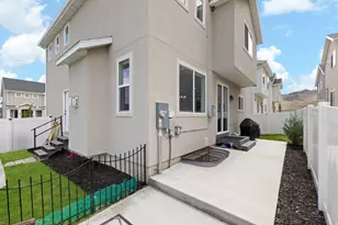 4722 E Lk Cor Dr, Eagle Mountain, UT 84005 - Photo 43