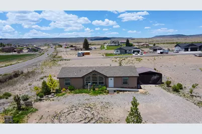 523 N 200 E #13, Loa, UT 84747 - Photo 31
