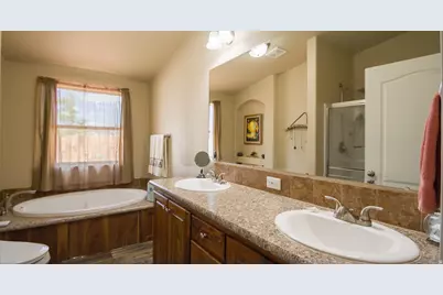 523 N 200 E #13, Loa, UT 84747 - Photo 7
