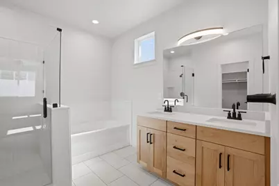 6309 W Cape Ridge Ln, West Valley, UT 84128 - Photo 13