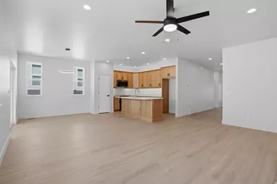 6309 W Cape Ridge Ln, West Valley, UT 84128 - Photo 5