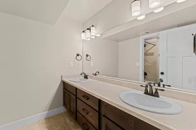378 N Thurston Ln, Layton, UT 84040 - Photo 43