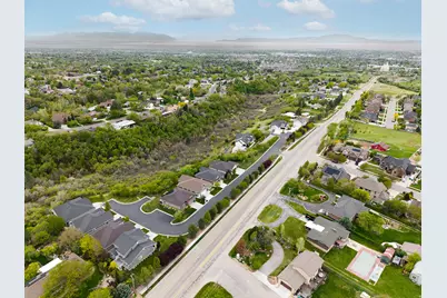 378 N Thurston Ln, Layton, UT 84040 - Photo 11