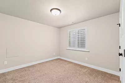 378 N Thurston Ln, Layton, UT 84040 - Photo 45