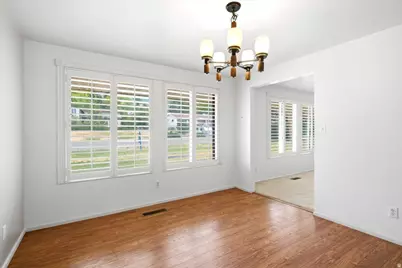 687 E 3125 N, North Ogden, UT 84414 - Photo 5