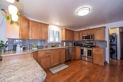 687 E 3125 N, North Ogden, UT 84414 - Photo 11