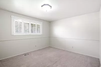 687 E 3125 N, North Ogden, UT 84414 - Photo 15