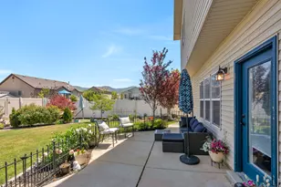 1368 W 2350 S, Woods Cross, UT 84087 - Photo 23