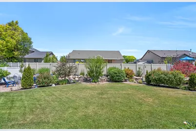 1368 W 2350 S, Woods Cross, UT 84087 - Photo 25