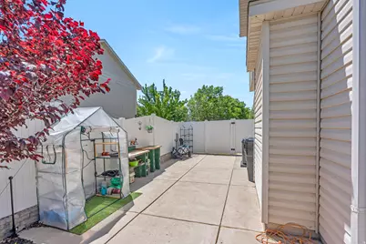 1368 W 2350 S, Woods Cross, UT 84087 - Photo 31