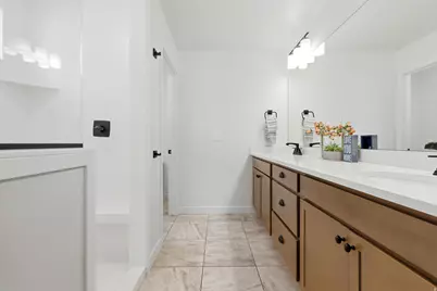196 S Copper Canyon Ln, Saratoga Springs, UT 84045 - Photo 17