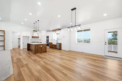 2203 E 1800 S #54, Naples, UT 84078 - Photo 3