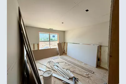 1071 N Summit View Dr, Harrisville, UT 84404 - Photo 11