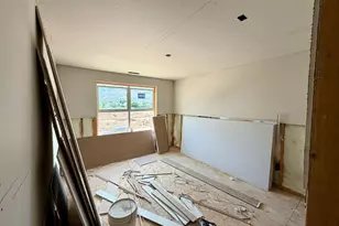 1071 N Summit View Dr, Harrisville, UT 84404 - Photo 11