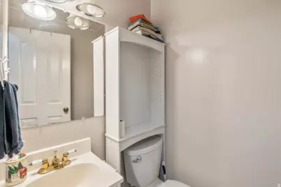 5378 W Silvertip Dr, West Valley, UT 84118 - Photo 21