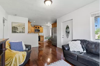 710 N Chapel Dr W, Bountiful, UT 84010 - Photo 9
