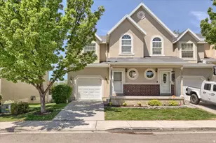 2871 N Bridlewood Loop W, Lehi, UT 84043 - Photo 3