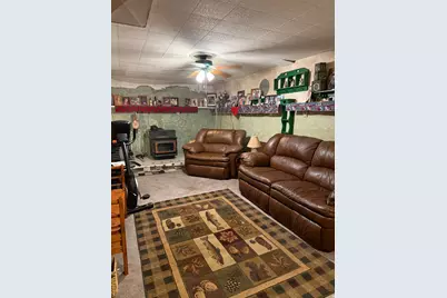 2322 W Surrey Rd, Taylorsville, UT 84129 - Photo 35