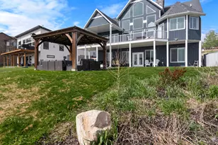 732 S Spruce Dr, Garden City, UT 84028 - Photo 3